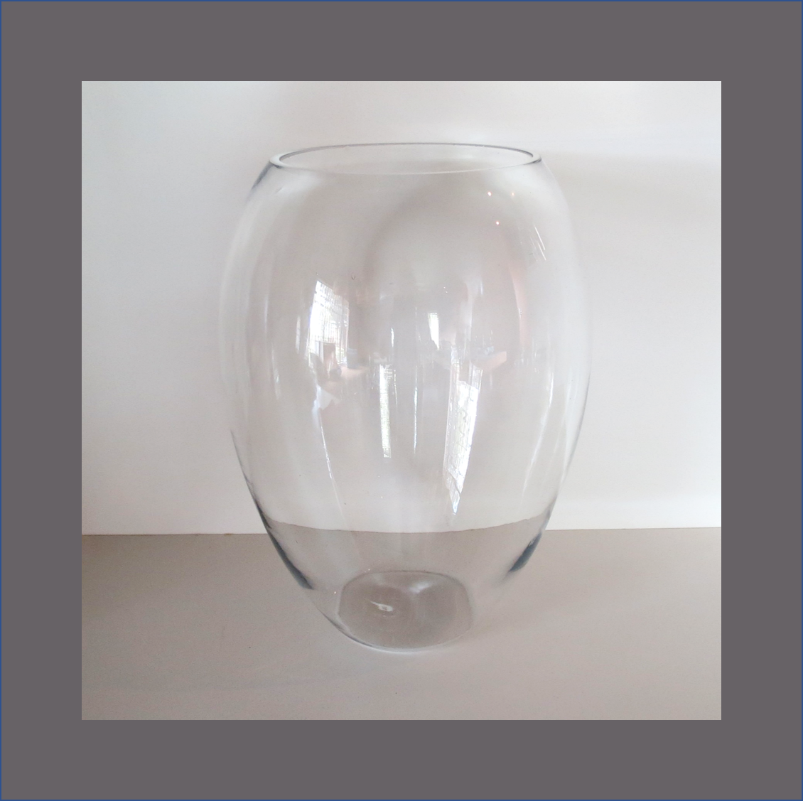 tulip-glass-vase